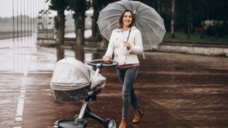 Top Picks for the Best Travel Stroller: Discover the Benefits of an Umbrella Stroller