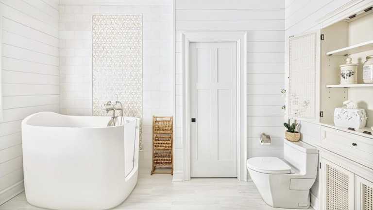 Stylish and Safe: Designing Accessible Bathrooms for All Ages