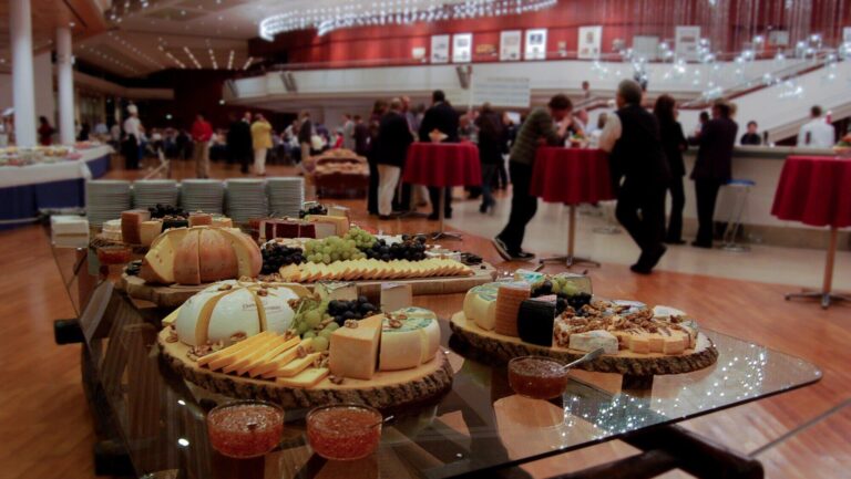 The Impact of Seamless Catering on Corporate Productivity