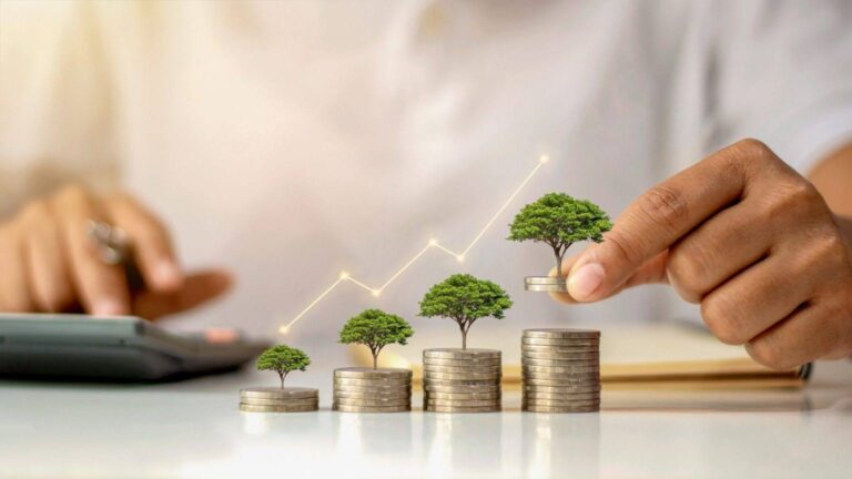 From Risk to Reward: Strategies That Grow Your Money Over Time