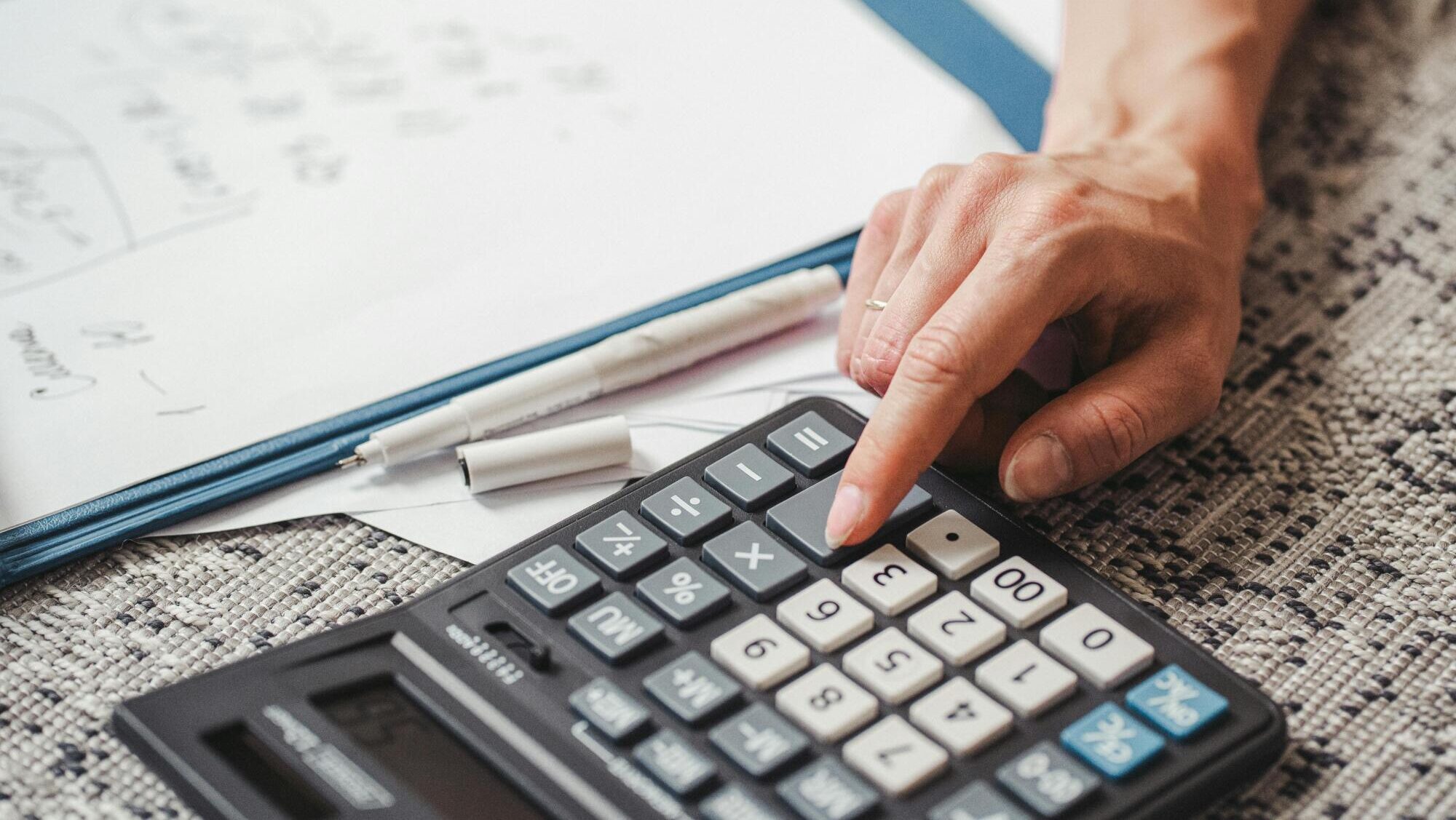 Top 4 Financial Tips for Small Enterprises in a Digital Age